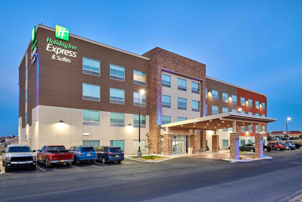 Holiday Inn Express & Suites
